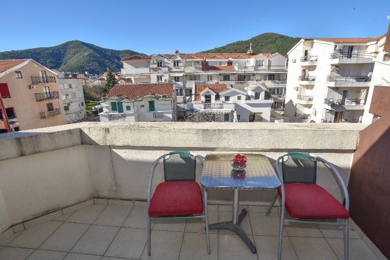 Hotel Mena 3*