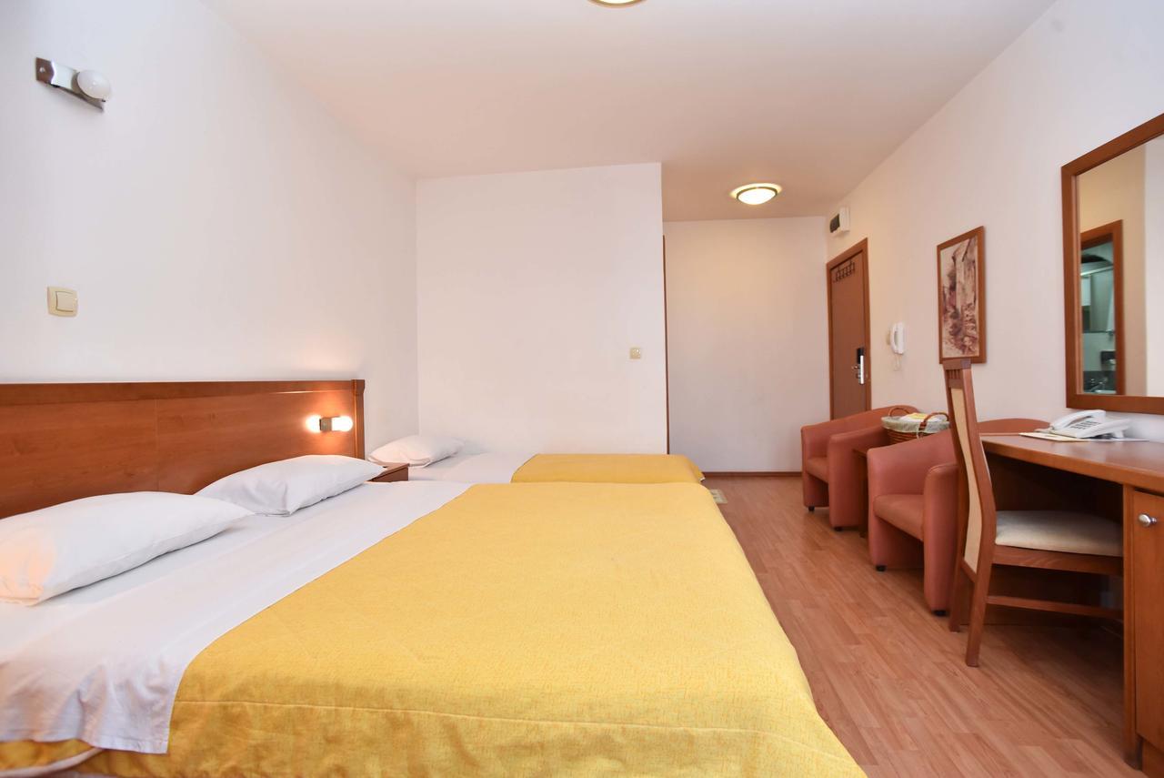 Mena 3* Budva