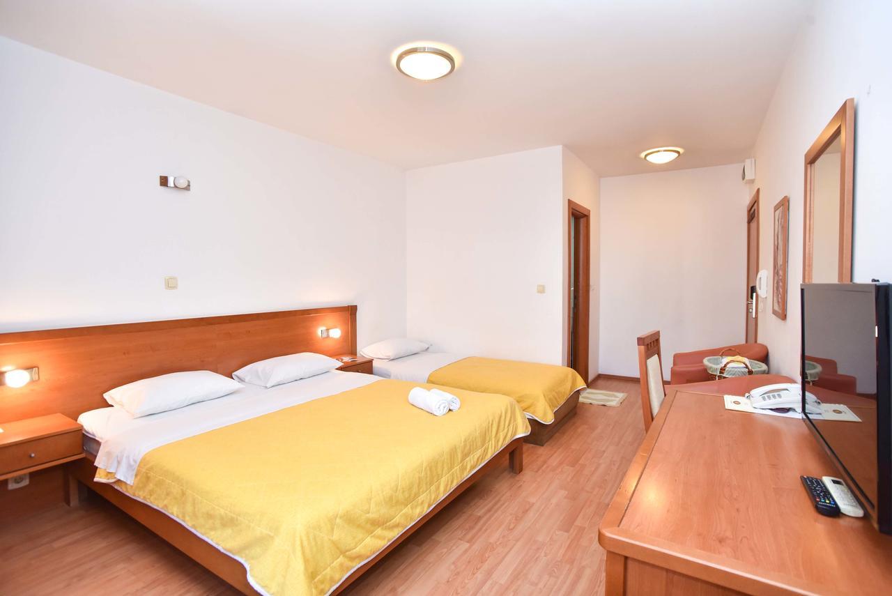 Mena Hotel Budva