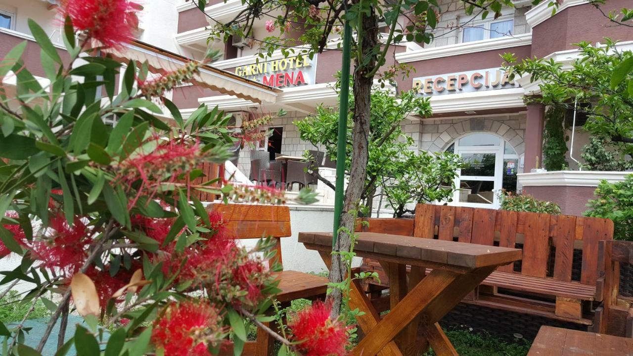 Hotel Mena